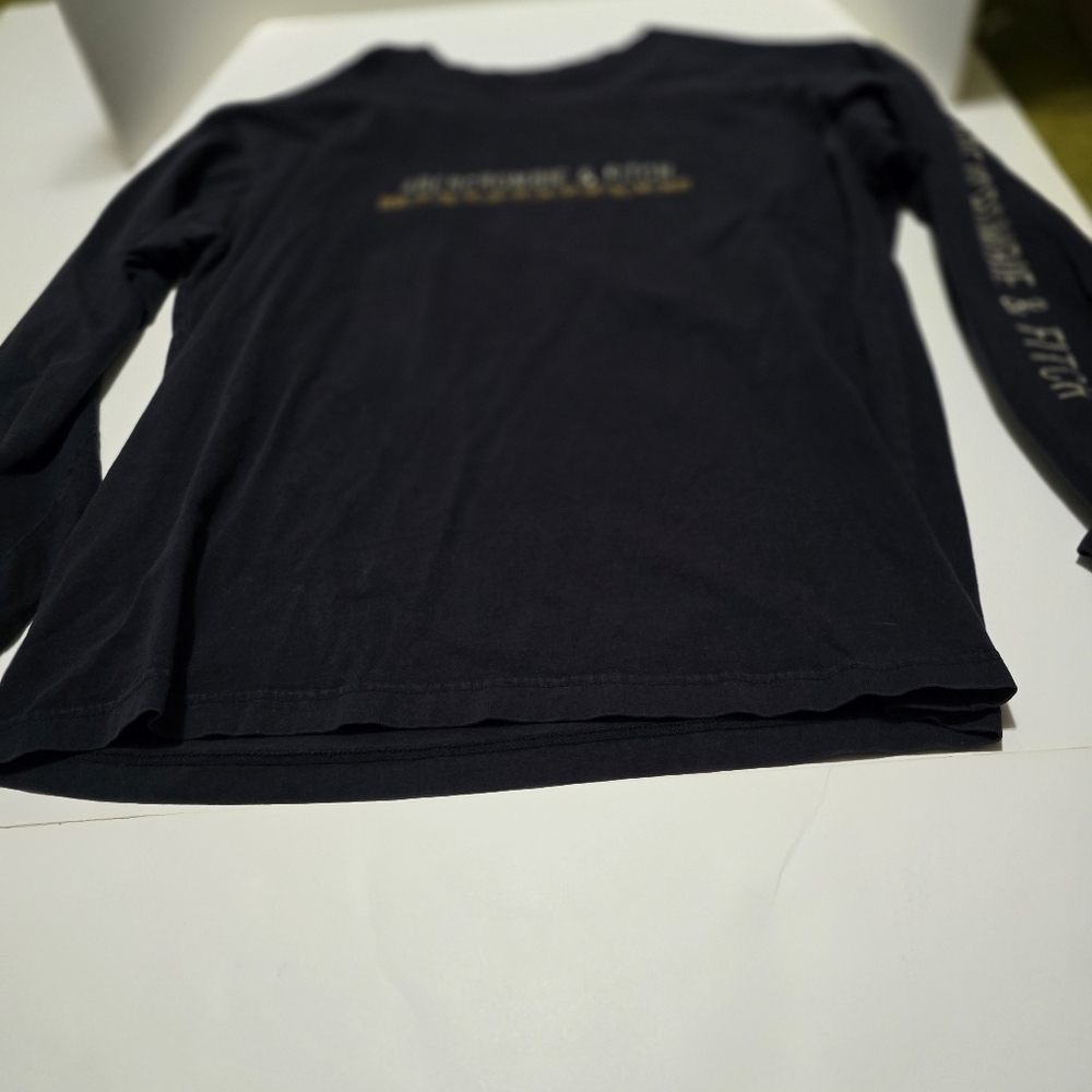 A & F long sleeve shirt